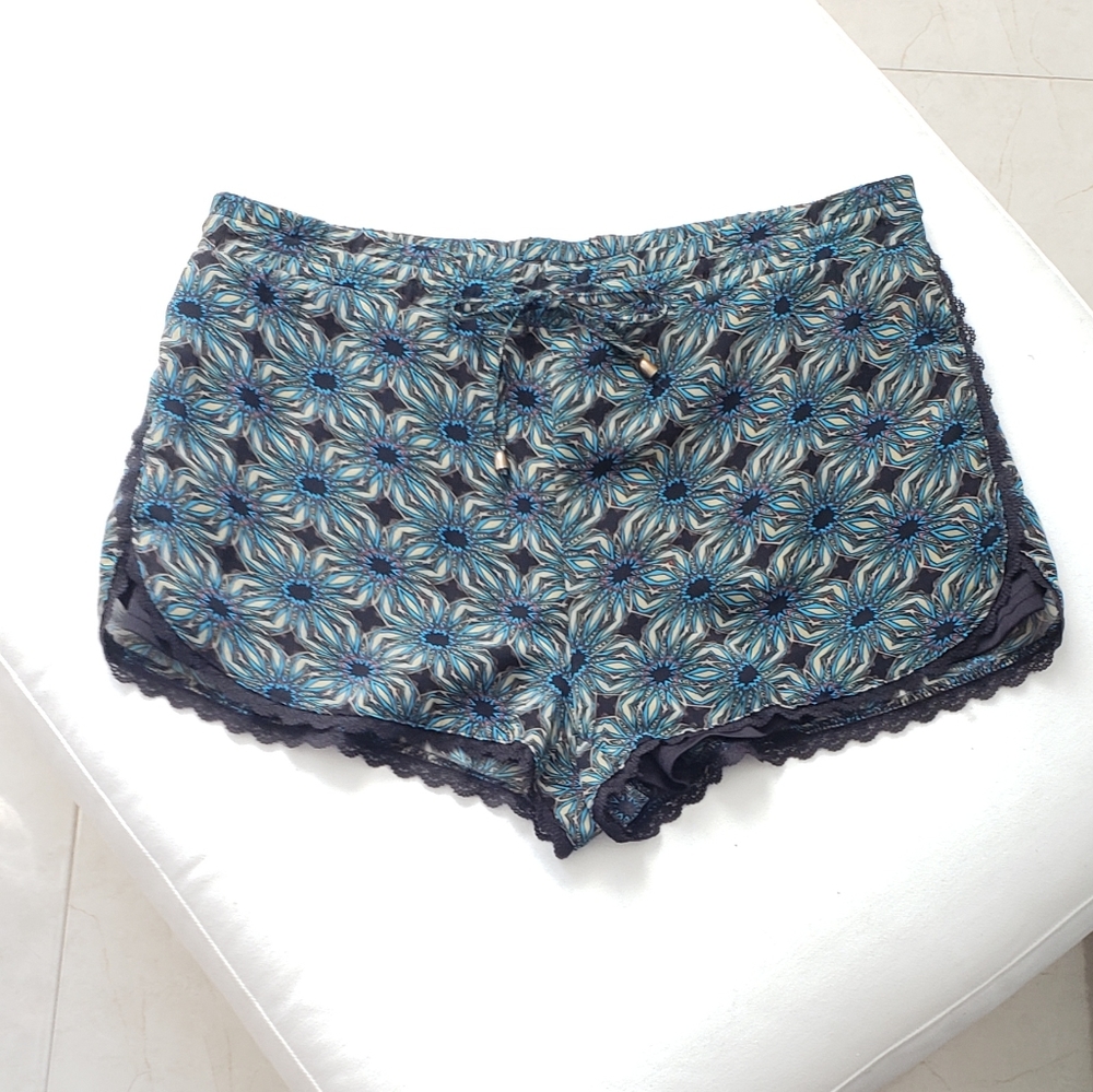 Sans Souci Printed Shorts